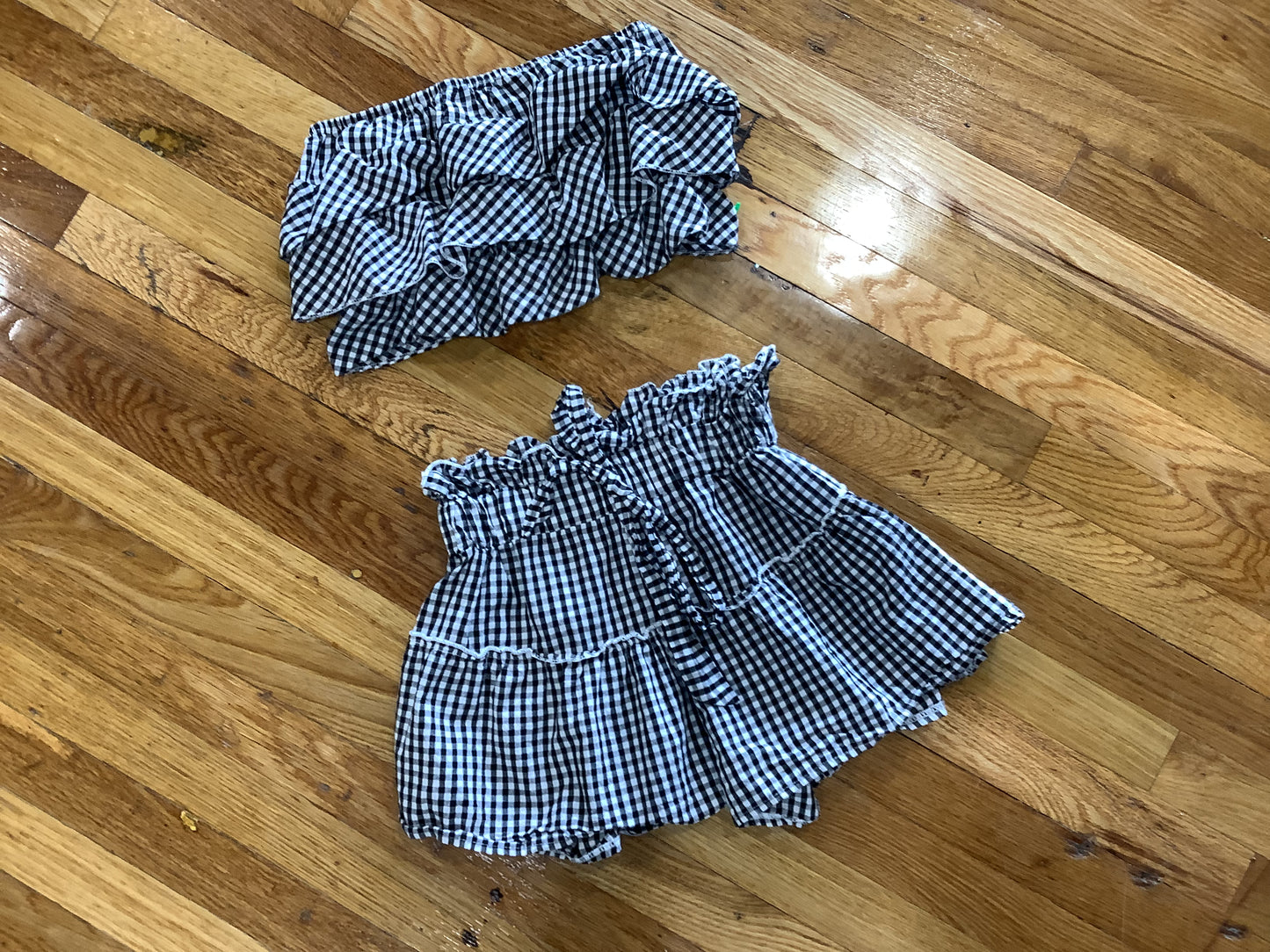 Women’s XL Tube Top and Short Set