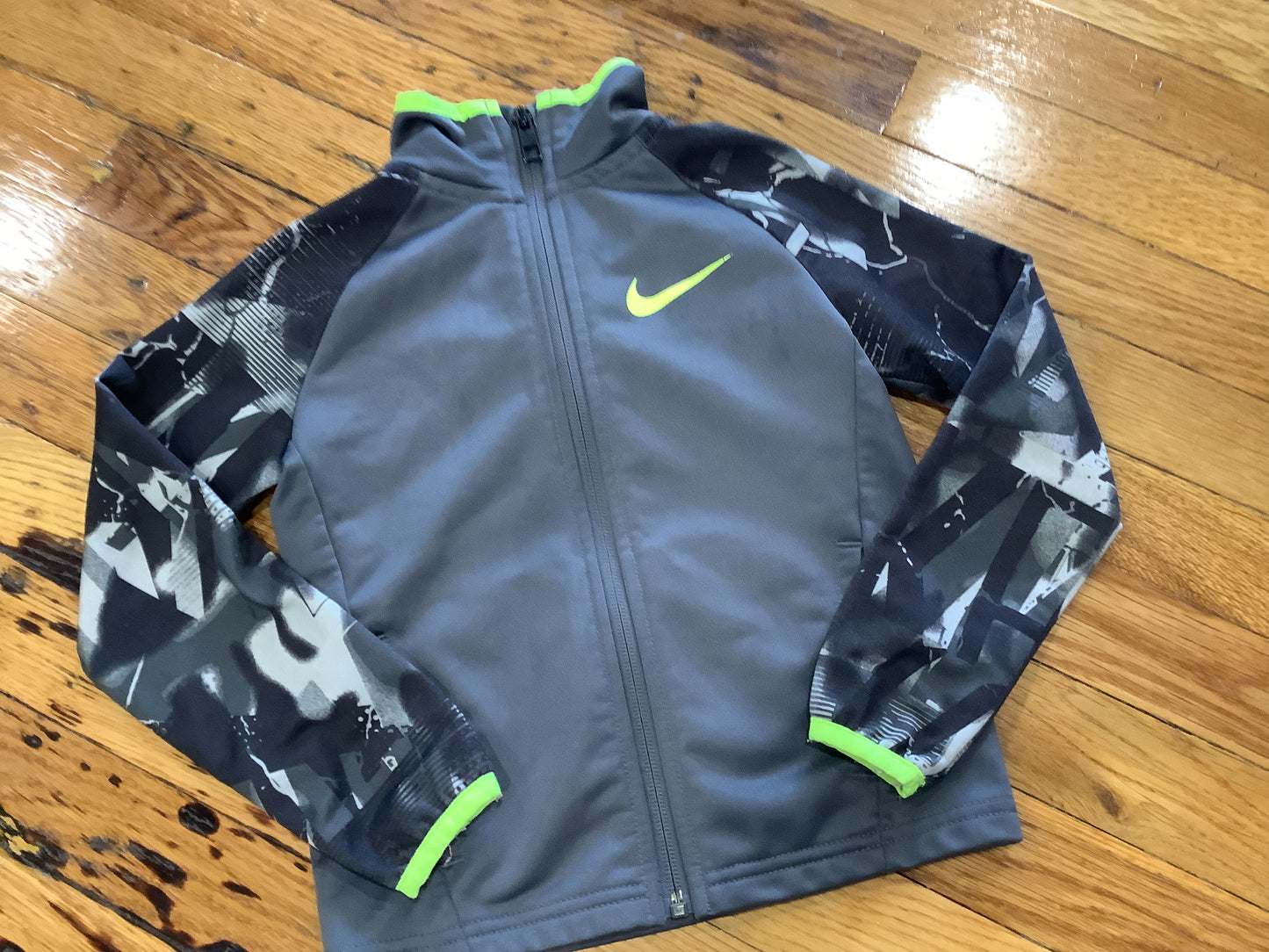 Boy’s Size 4 Long Sleeve Zip Up