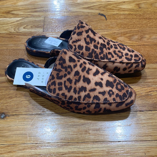 Size 9 cheetah shoes