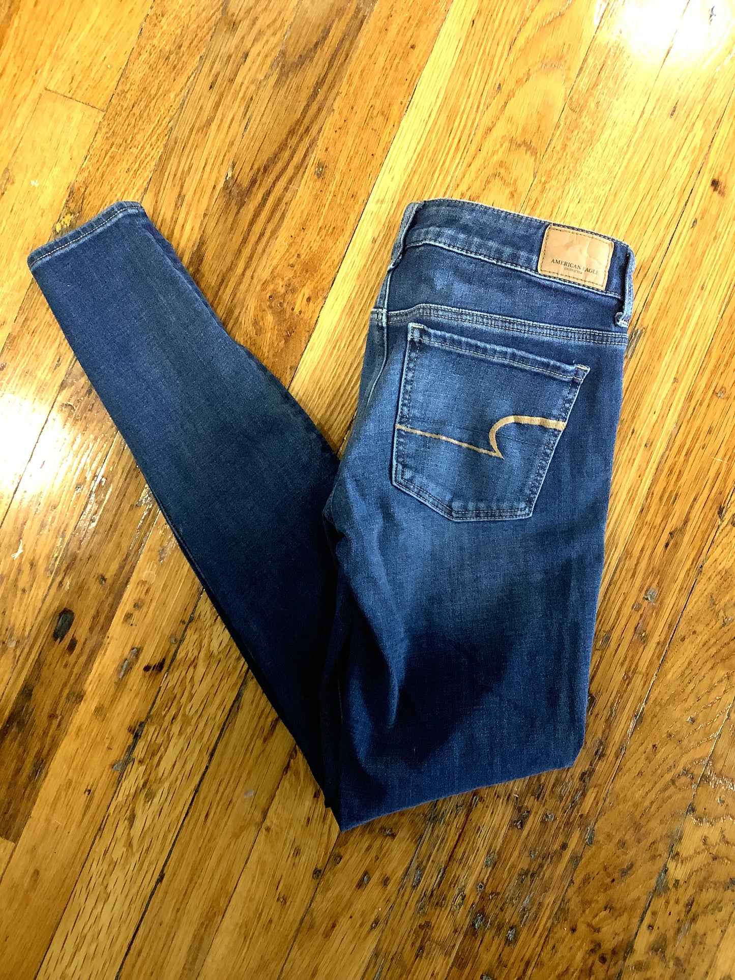 Women’s Size 4 AE Skinny Jeans